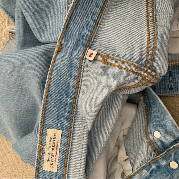 Levi’s denim skirt - Picture 3 of 5